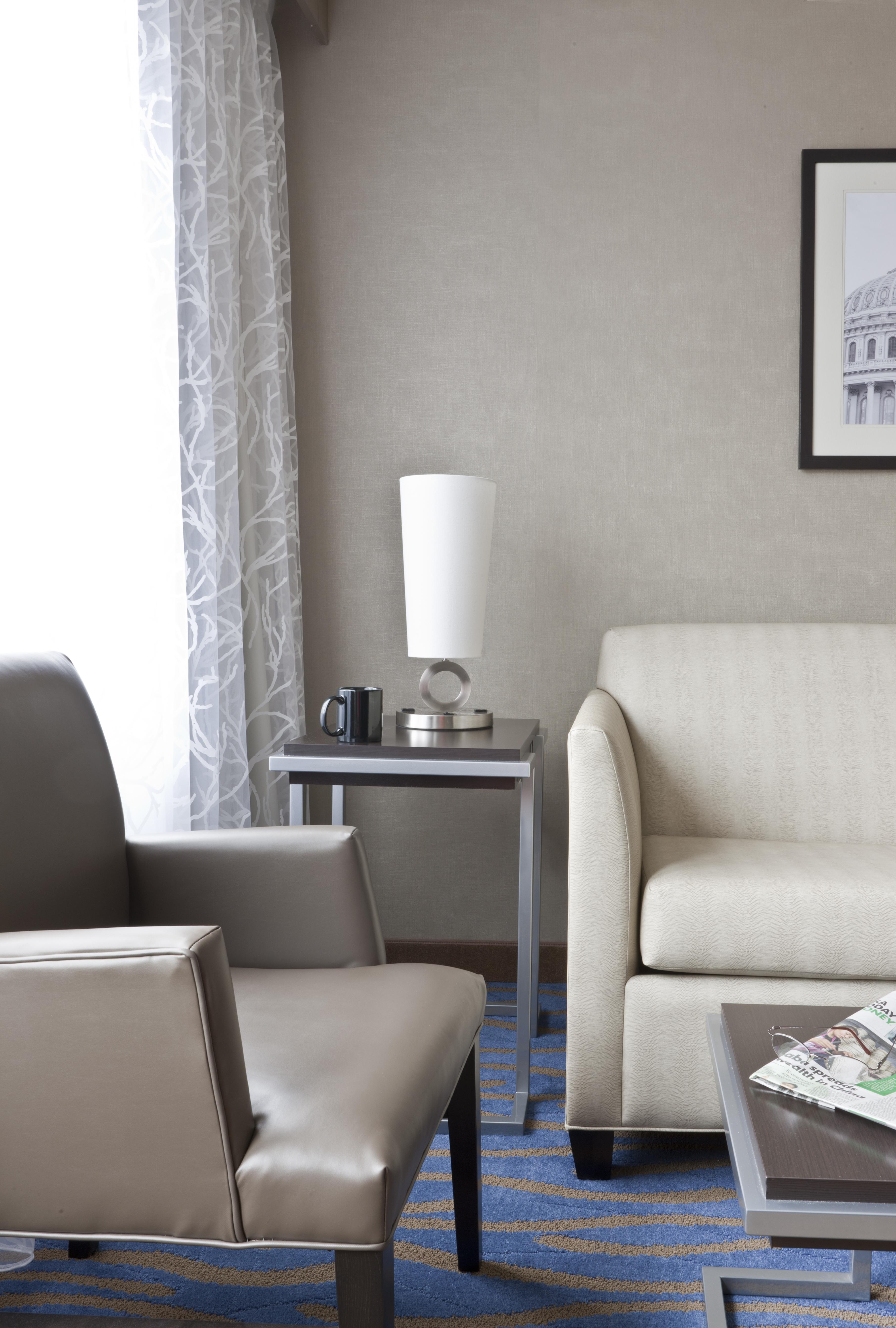 Capitol-national Mall By Ihg Washington